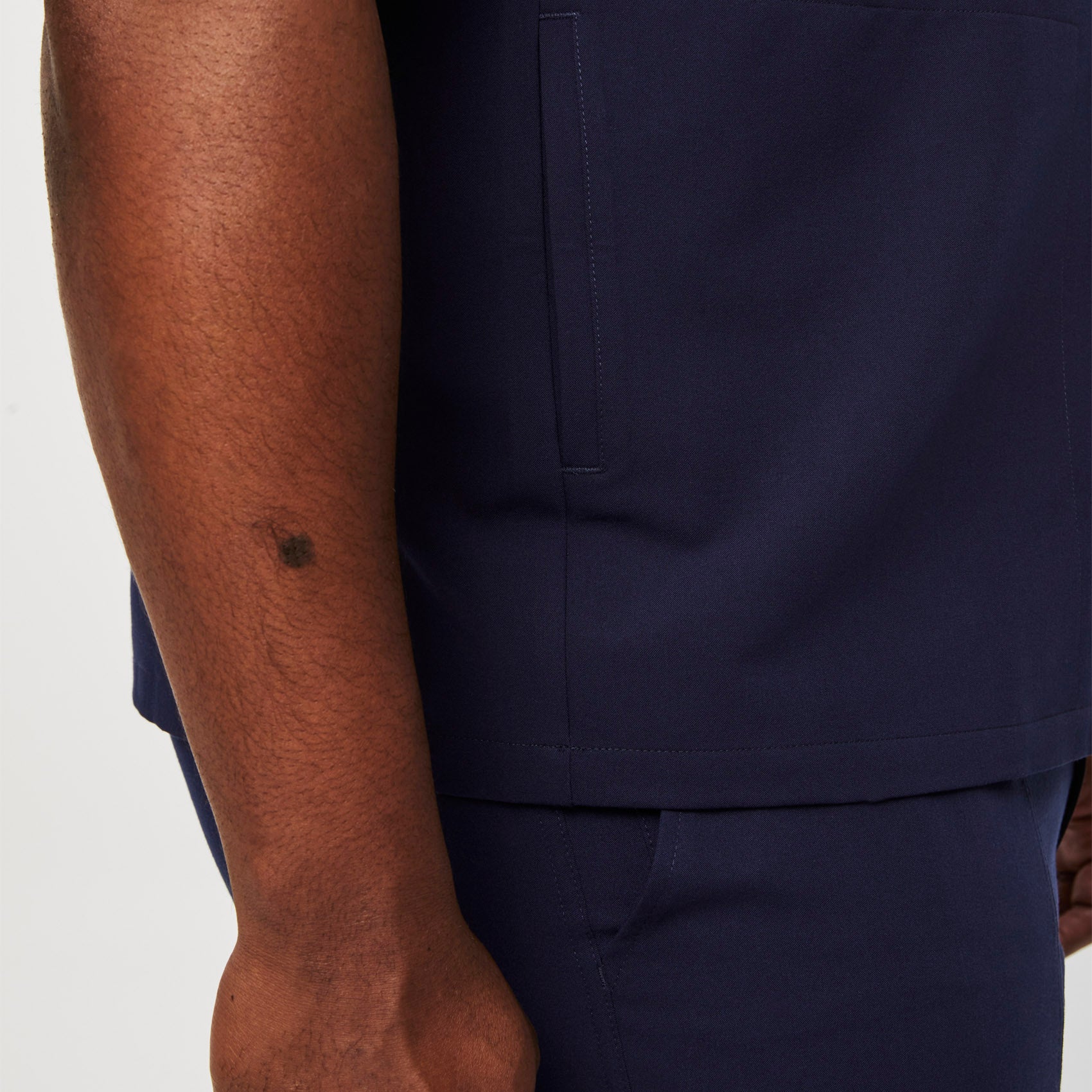 Men's Navy Chisec™ - Three-Pocket Scrub Top (3XL - 6XL) - Image 6
