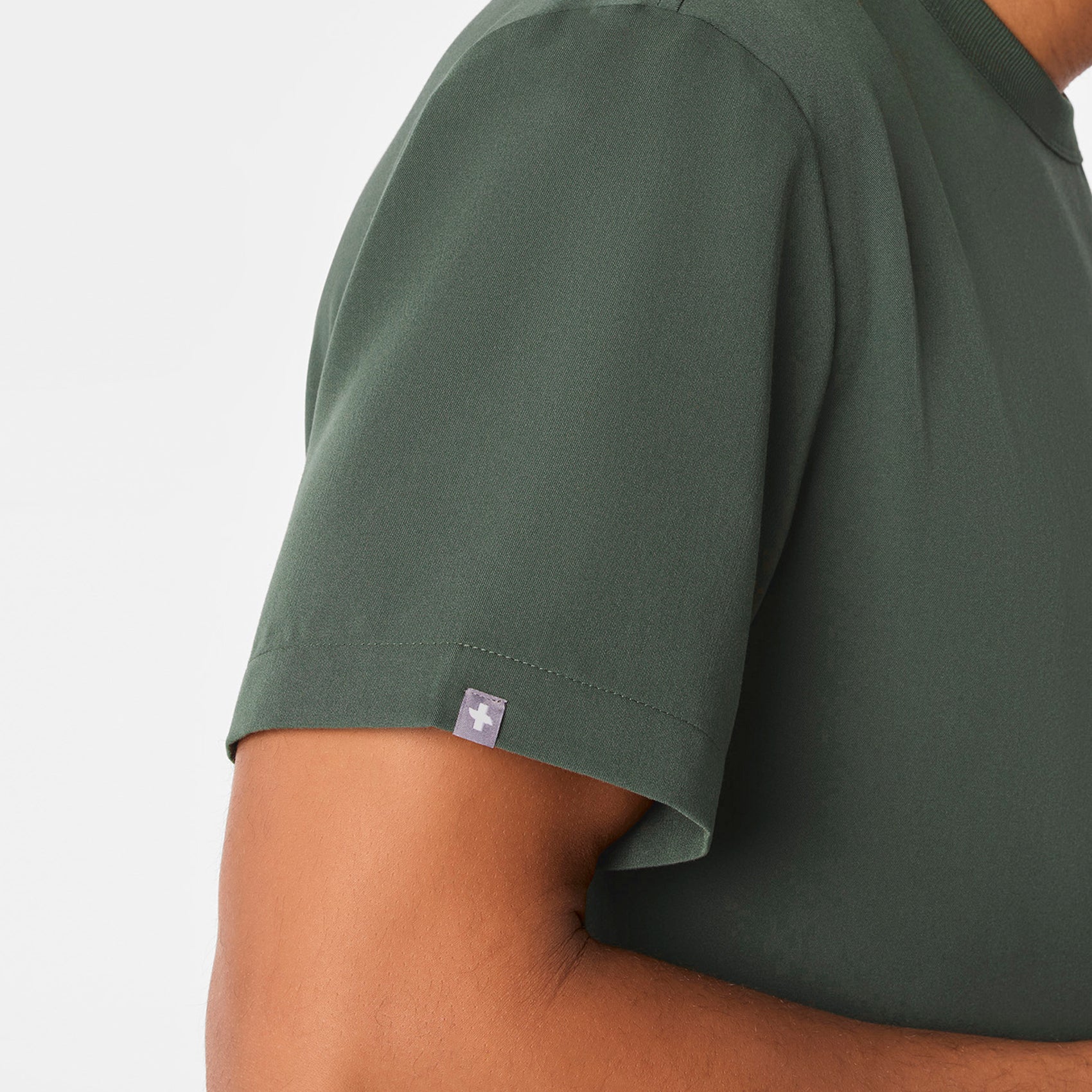 men's Moss Easton Relaxed - Crewneck Scrub Top - Image 5