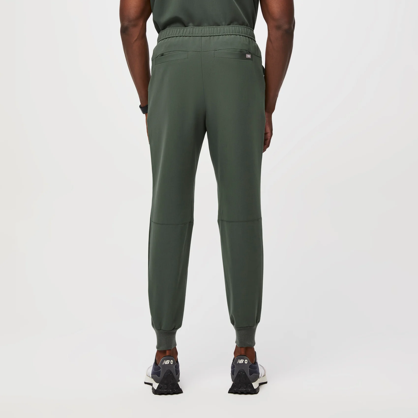 men's Moss Tansen - Short Jogger Scrub Pant™ - Image 4