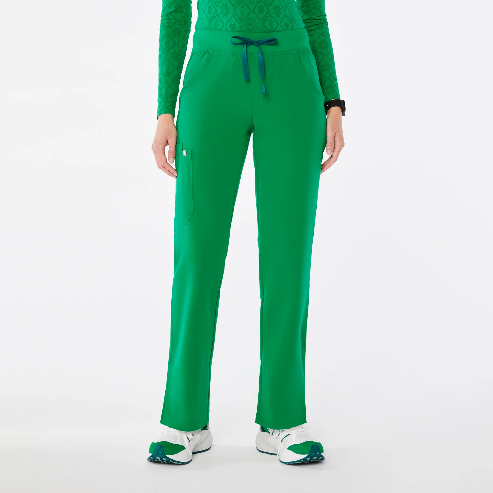 women's Evergreen Kade Cargo Scrub Pant™