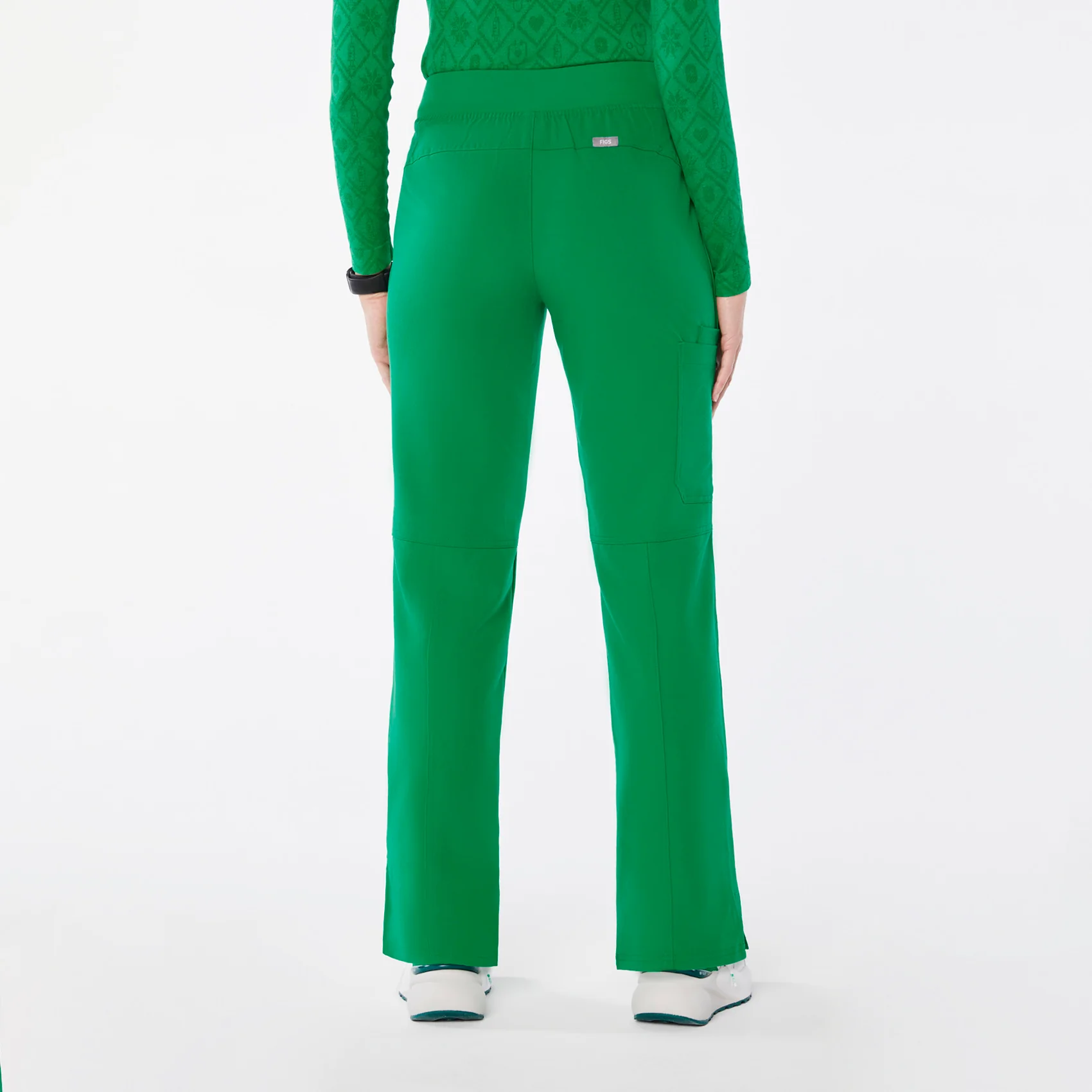 women's Evergreen Kade Cargo Scrub Pant™ - Image 4