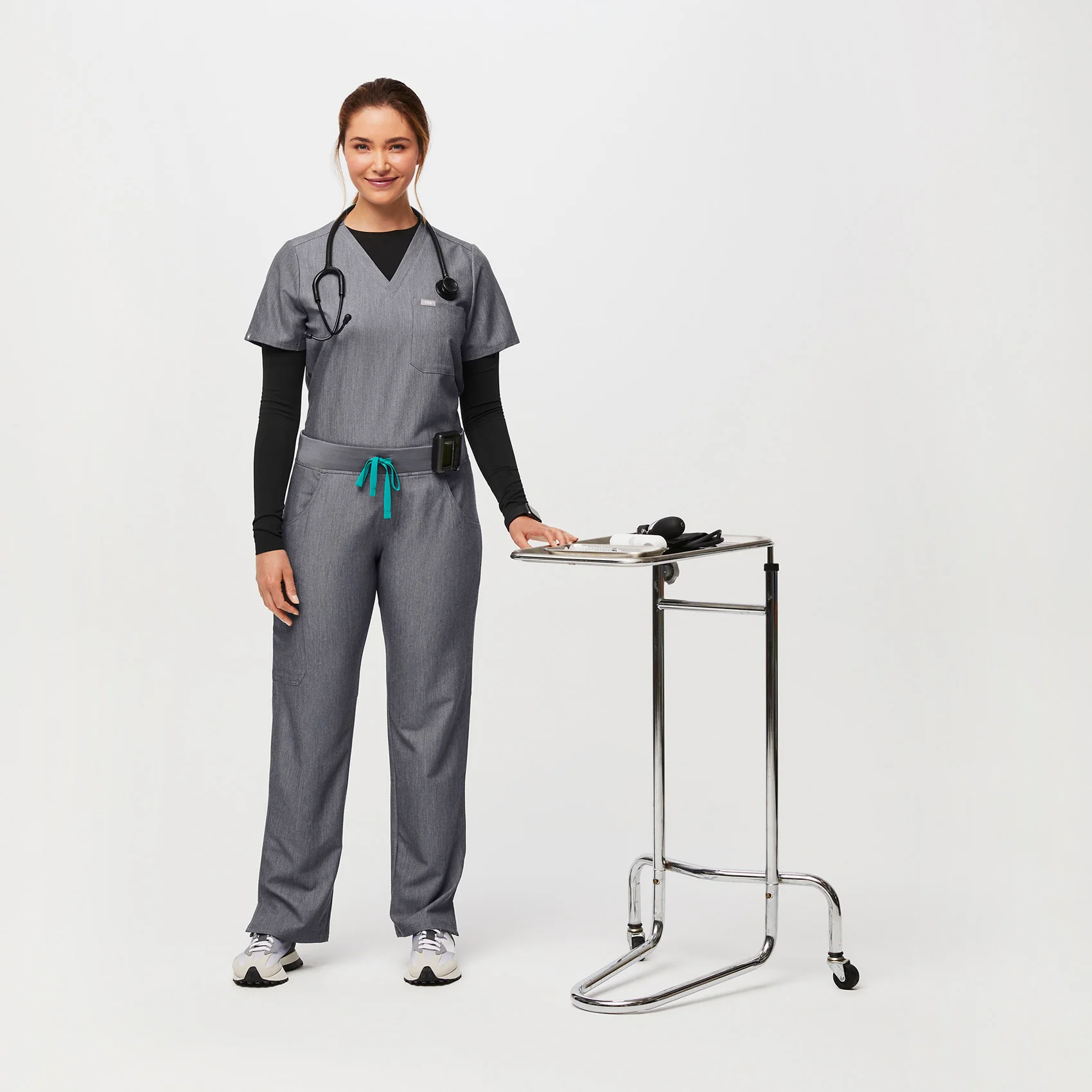 women's Graphite Kade™ - Tall Cargo Scrub Pants (3XL - 6XL) - Image 2