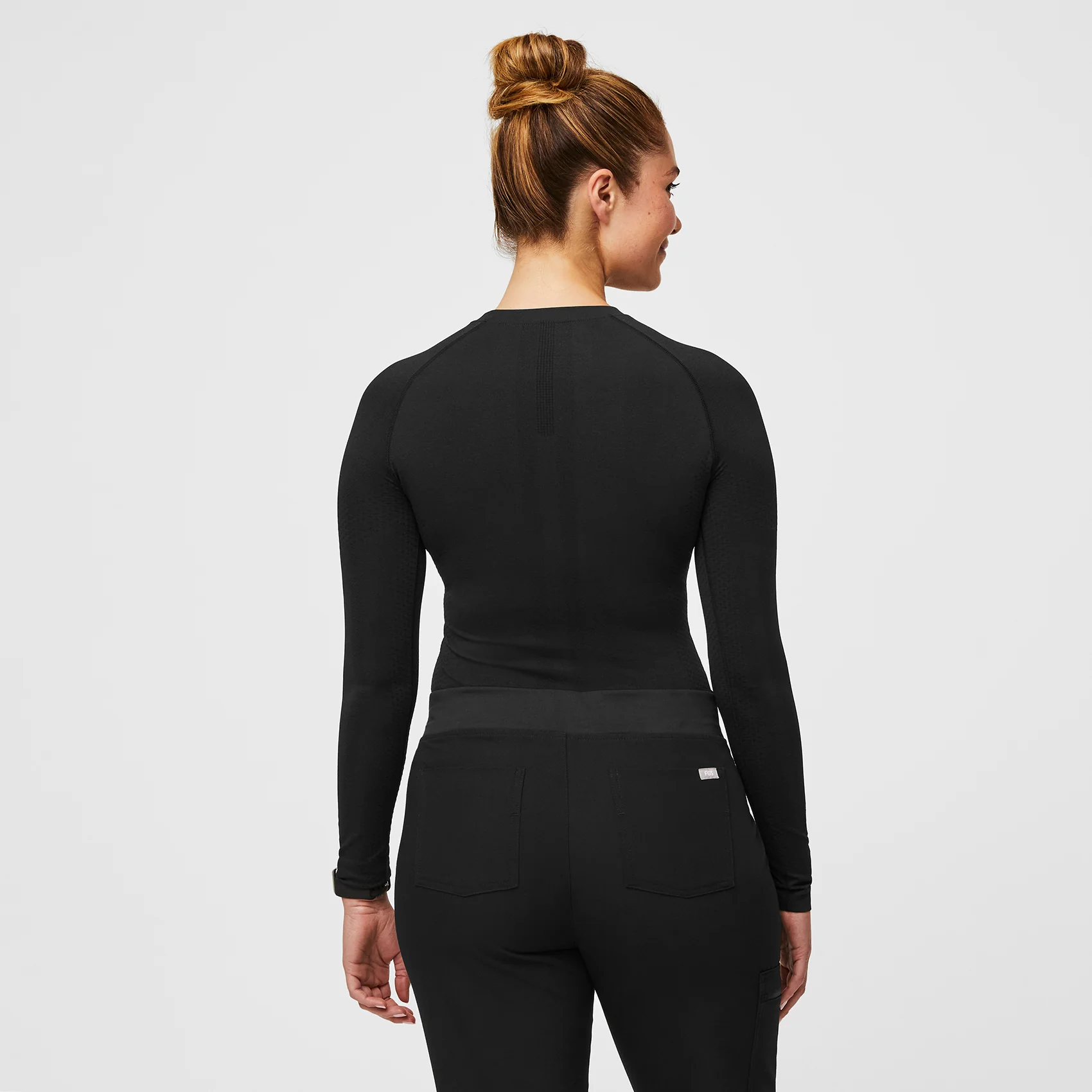 women's Black Salta Seamless - Longsleeve Underscrub - Image 3