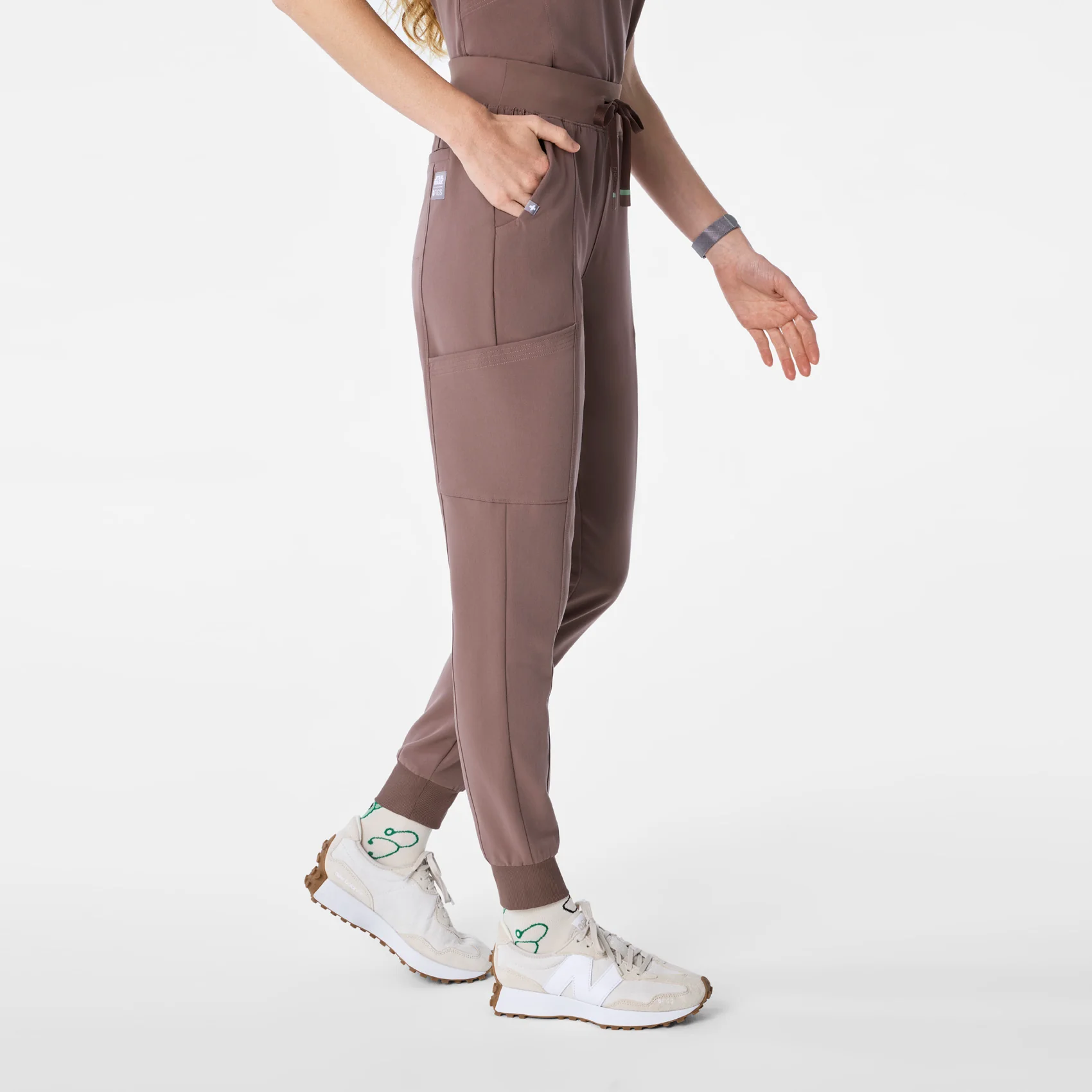 women's Smokey Taupe STAR WARS™ | FIGS - Tall Scrub Pant - Image 4