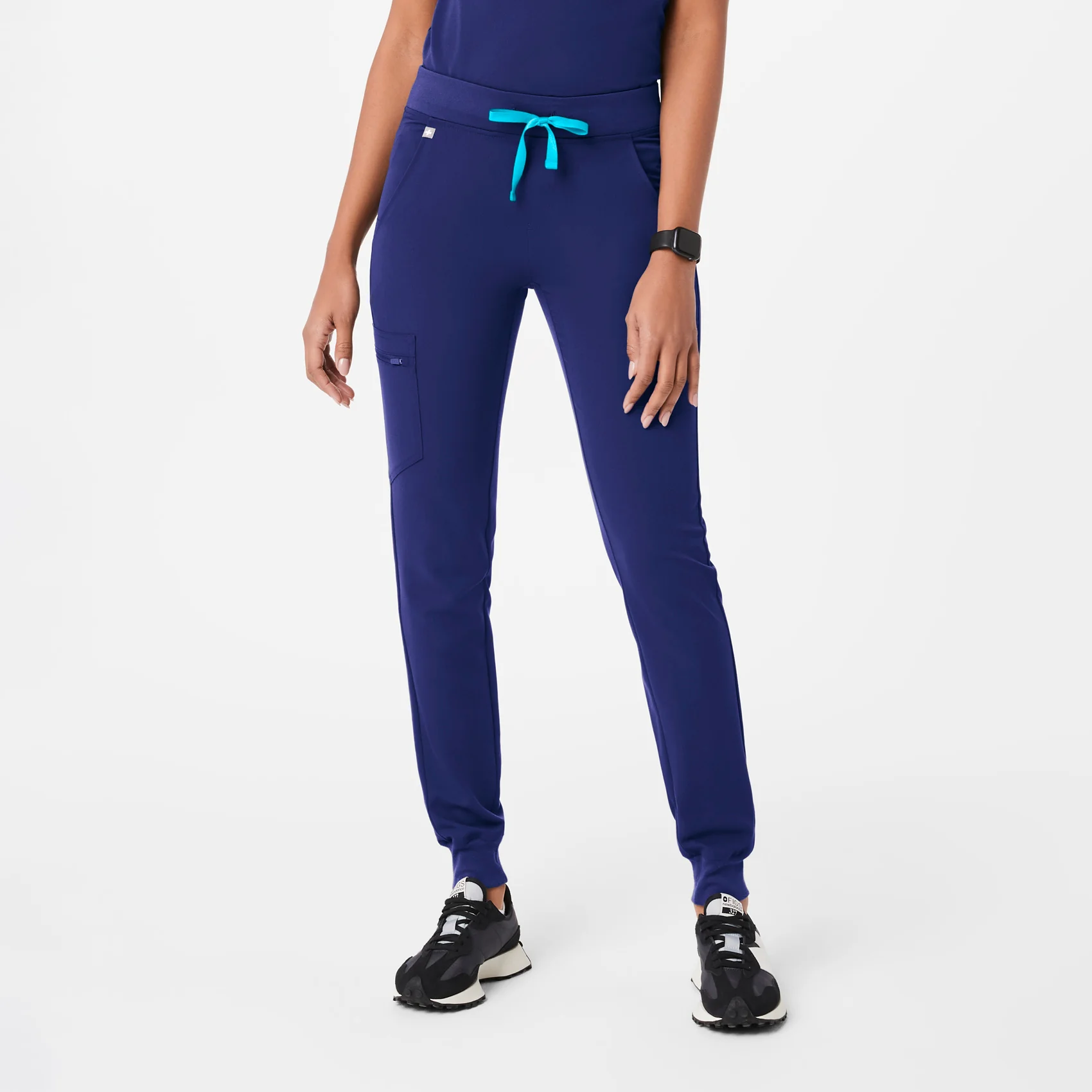 women's Sapphire Zamora - Petite Jogger Scrub Pant™